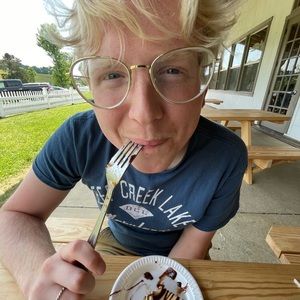 Meet your Posher, Justin